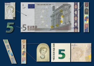 BCE: DOMANI DRAGHI PRESENTA NUOVA BANCONOTA 5 EURO