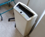 condizionatore rotto modello anni 50 (1) ZIP)