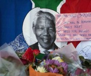 Mandela - Letta a Johannesburg ''Esempio per tutta l'umanità''