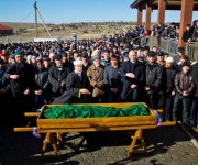 Breaking News dall'Ucraina‏ - funerale Ametov
