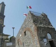 La Lanterna è l'unico vero logo di Genova