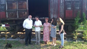 L'on. Valentini con il presidente Bondi e i volontari