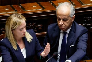 4200DB39-E4FE-4126-BC09-B1A3FF57A38C