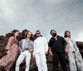 “Camìna”, il viaggio musicale dei Nìura tra memoria, trasformazione e futuro