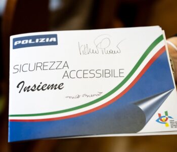 Roma: presentato al Capo della Polizia di Stato Pisani il vademecum “sicurezza accessibile insieme”